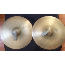 A. Zildjian 19" Hinger Select
