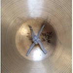 A. Zildjian 19" Hinger Select